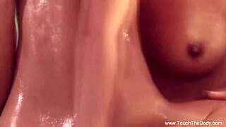These desi lovers turn the Indian massage into erotic play