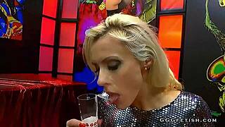 Threesome video of cum swallowing and big dick action