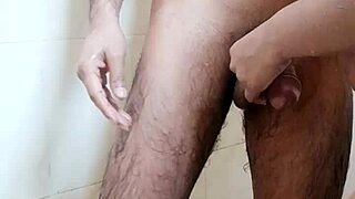 Bathroom sex with a big ass Desi bhabhi