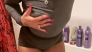 Amateur ebony girl pees and rubs and slaps her ass in public