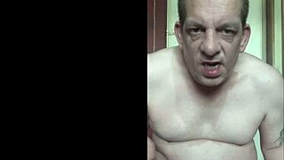 Watch a bisexual amateur gives you a more or less a deepthroat experience you won't forget