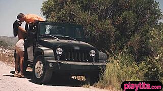 outdoor banging with my girlfriend near rome highway, so hot!