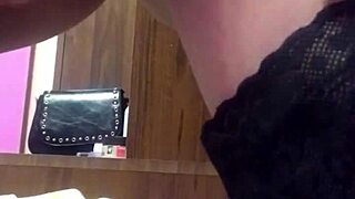 Milf neighbor fingers pussy on public webcam