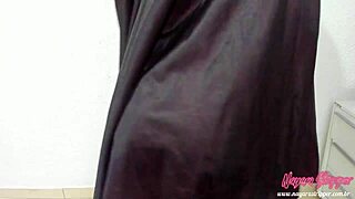 Blonde vampirinha gives an amazing blowjob with guided jerk off instructions, sucking your whole cock!