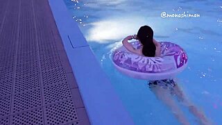 아시안 베이비즈 옆집에서 무수정 액션