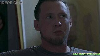 Vitajte v meste hriechu, twink Trevor Harris sa učí hardcore od Pierce Parisa