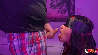 Mulecao mija na boca e goza duas vezes na bunda para Novinho