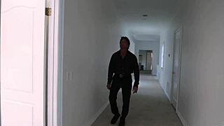 Pervná 18+ dáva divokú fúkanie staršiemu chlapíkovi