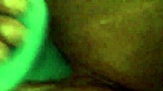 Watch that blue dildo pleasure!