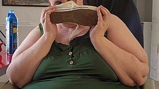 Coolmarina's sweaty feet after work