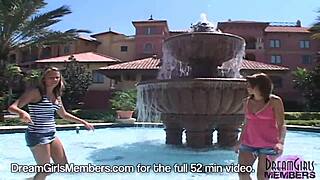 Hot College Girls Flash Riskily in Florida