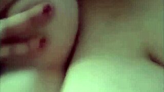 two hot latina girls worshipping belly buttons with tattoos 😍