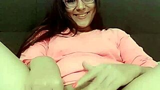 Licking a delicious pussy with bold intensity