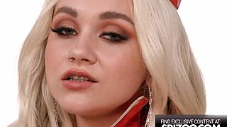 Marilyn Sugar’s latex nurse scenario consists of missionary and cunnilingus