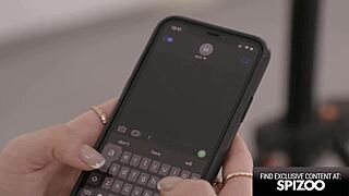 ג'וזפין ג'קסון השובבה מקבלת חדירה חזקה בכוס בסדנה