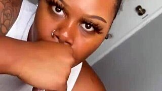 Pretty babe on that pretty dick?