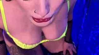 Sexy tattooed babe begs for quickie fuck off set?