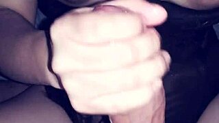 Katita swiftly pulls her cum in this rapid scene.