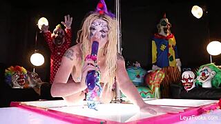 Leya Falcon Dildos Herself