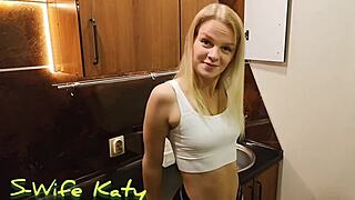 Fucked Juicy Bitch Hard in Anal in Kitchen!