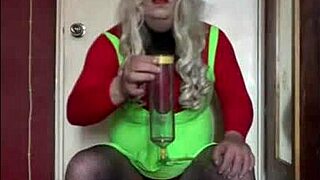 Bisexual Crossdresser Mark DROPS TO HIS KNEES TO SUCK YOUR COCK AND SUCK YOUR BLADDER DRY OF ALL YOUR PISS ASWELL