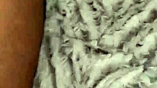 Colegiala Est� Urgida De Sexo: Latina Teen In Uniform Craves Intense Stockings Play And Eager Exploration.