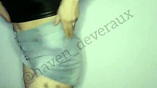 Deveraux shaking her ass, horny petite latina!