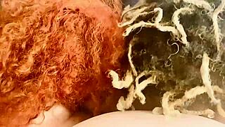 Bigbootilatte is getting her pussy licked by a sexy stripper in this threesome!