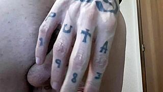 Melvin C Gay Travestismo