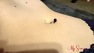 Lexie masturbates while getting anal fingering 😏