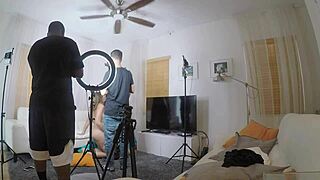 نظرة على حياة المافيا مع مايا بيجو وناودي نالا خلف الكواليس