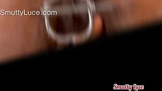 Anaali kokoelma pieruilla ja aukoilla