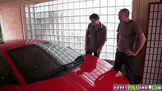 Kat Dior deep throats her boyfriend's roommate 😏