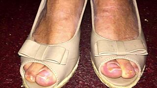 bibishe fetish feet in crossdressing scene