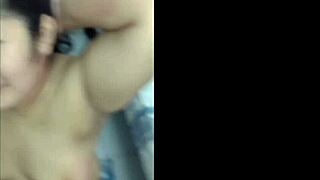 Keseronokan BDSM Bareng Pacar Nakal yang Suka Telan