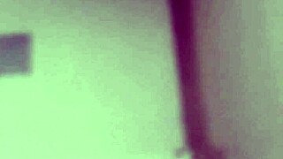 In this video my wife's ass and tits flash