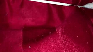 look at that latina gf gaping