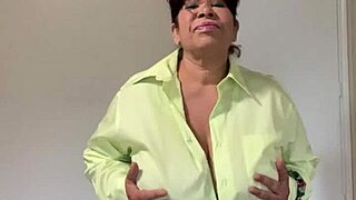 Burning hot massage gets my pussy dripping wet