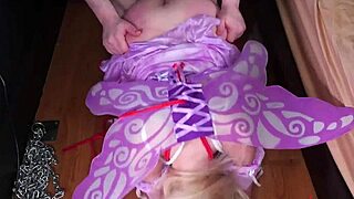 Why is Anneliese Snow getting punished with rough anal fucking and bondage? She deserves that cumshot.