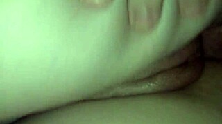 Panin vaimuni kyytiin kovaa ja täytin pillun kuumalla spermalla