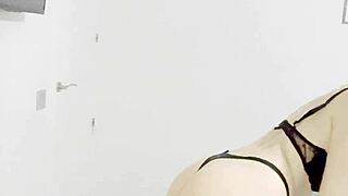 does this madurita like to provoke with her big tits?