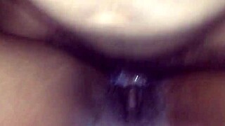 ebony amateur gets backseat facial