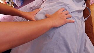 โอ้โห! ไม่เชื่อว่าป้าจะติดใจนวดนมที่คลินิก Sakura Minami