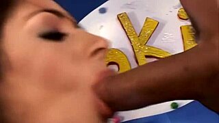 Amina Sky loves getting creamed in her asshole 😍