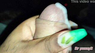 Sucking and Drinking Cum Je pense bien que leurs technitions durent tout d vre la v r su rdente