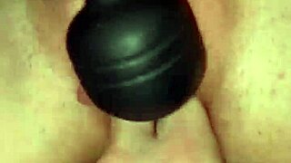 milf fingers wet pussy to splash in homemade masturbation