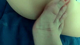 i really want to finger a real woman's shaved pussy until she squirts