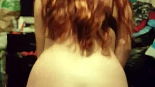 i'm in love with my girlfriend's beautiful ass.