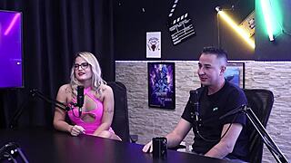 ela bi curte dp anal com três paus na buceta, que fetiche louco