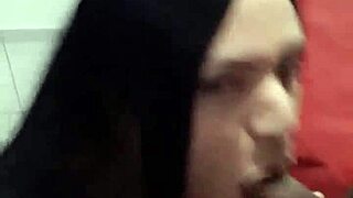 Neighbor left girlfriend home and came to Nicolecdzinha for blowjob